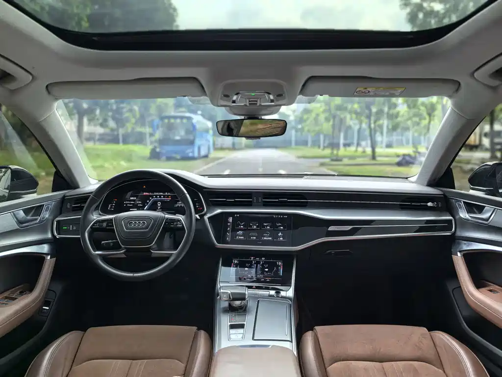 Audi A7L — миниатюра 9