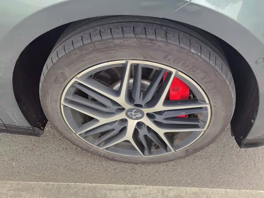 BYD Хань Ли — миниатюра 6