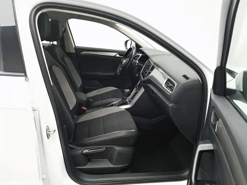 Volkswagen T-Roc — миниатюра 23