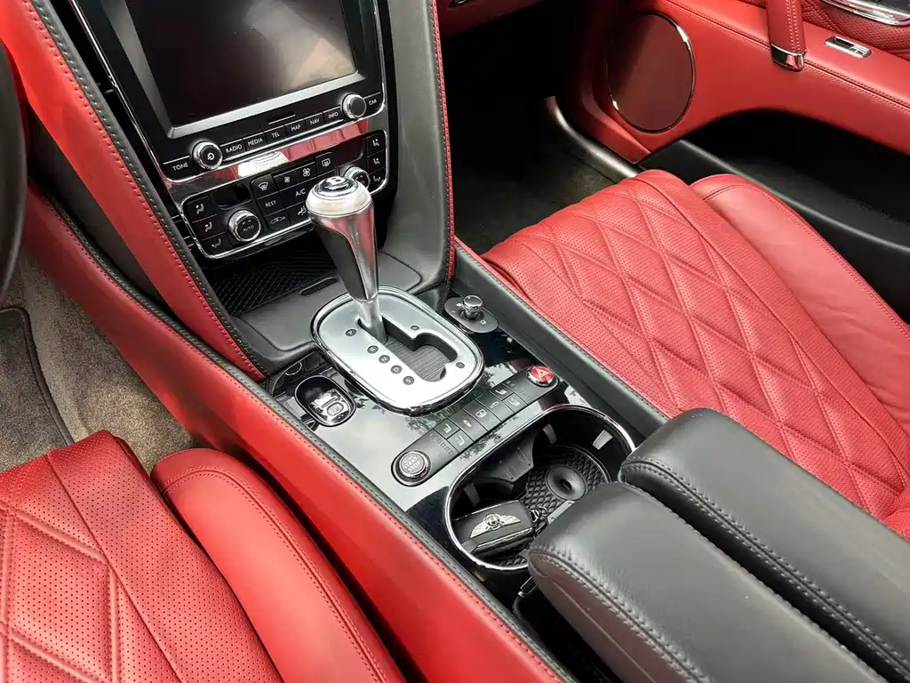 Bentley Flying Spur — миниатюра 11