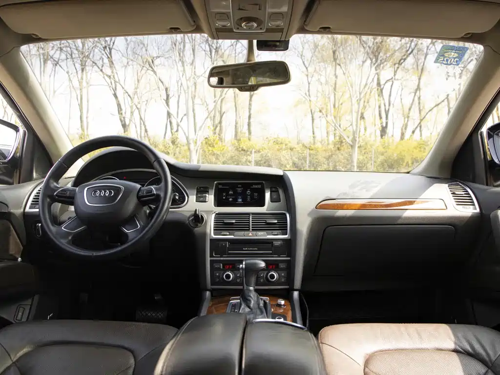 Audi Q7 — миниатюра 27
