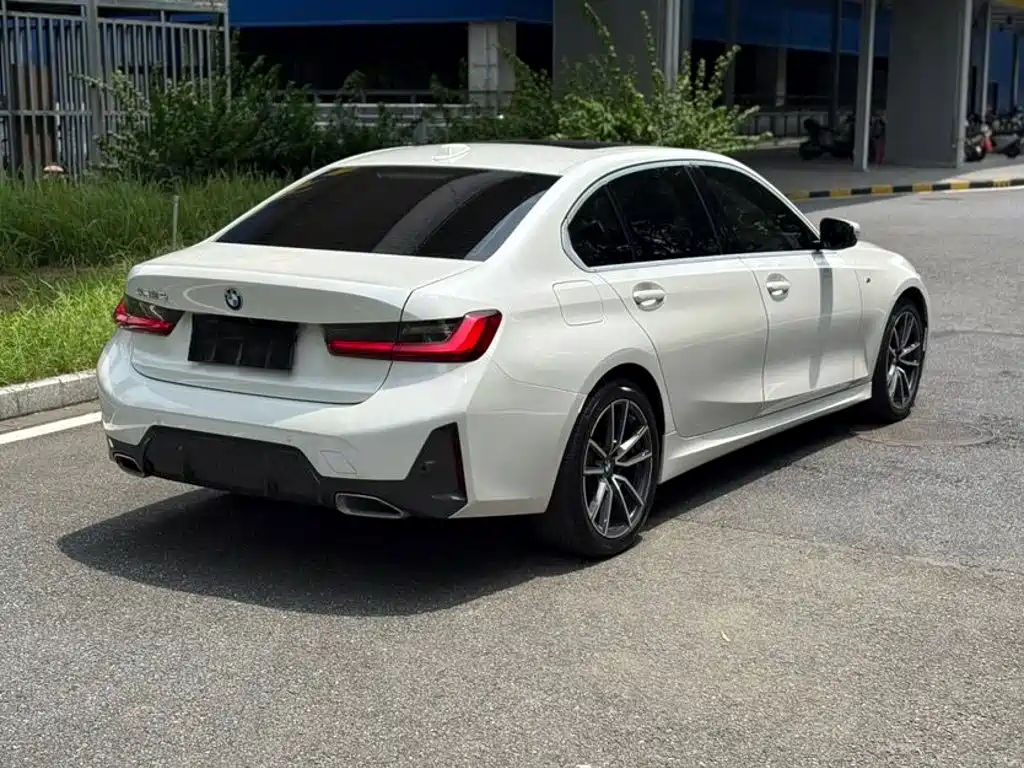 BMW 3 Series — миниатюра 4