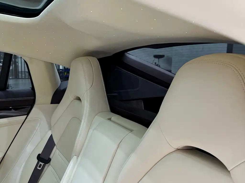 Porsche Panamera — миниатюра 7