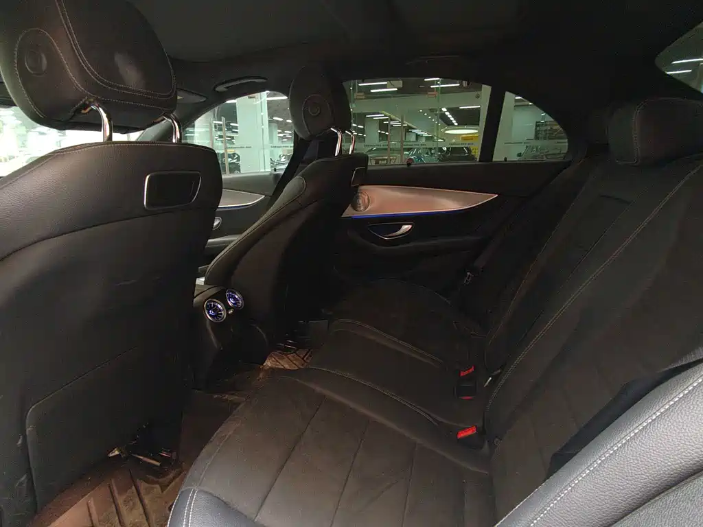 MERCEDES-BENZ E CLASS