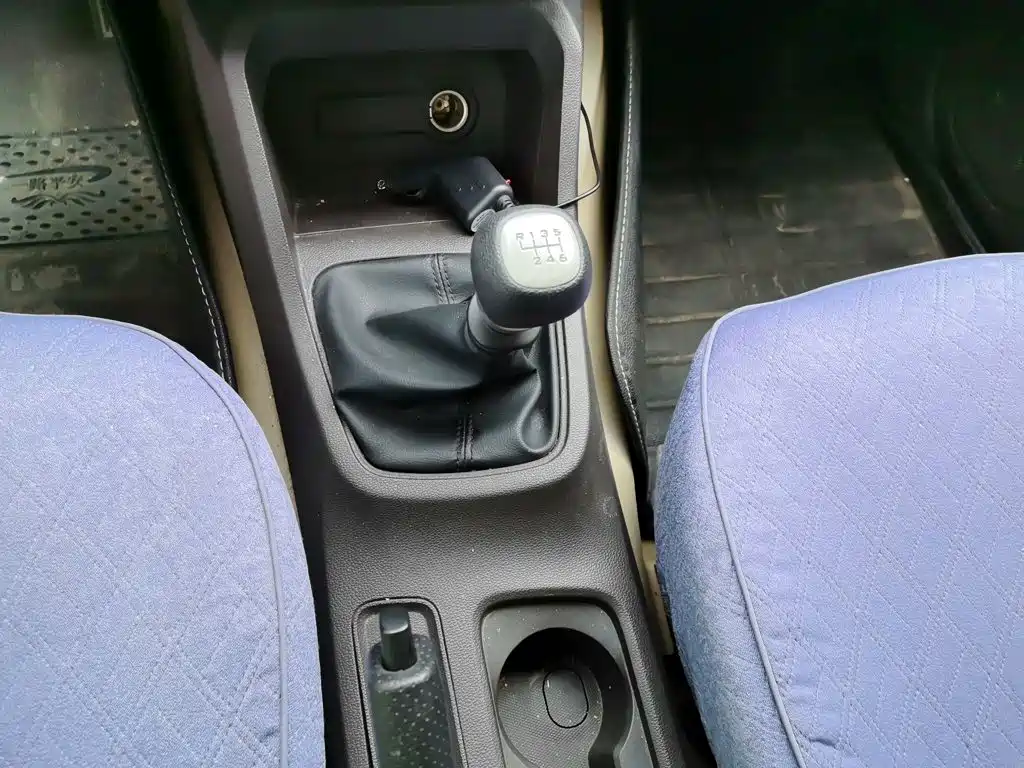 Wuling Hongguang — миниатюра 10