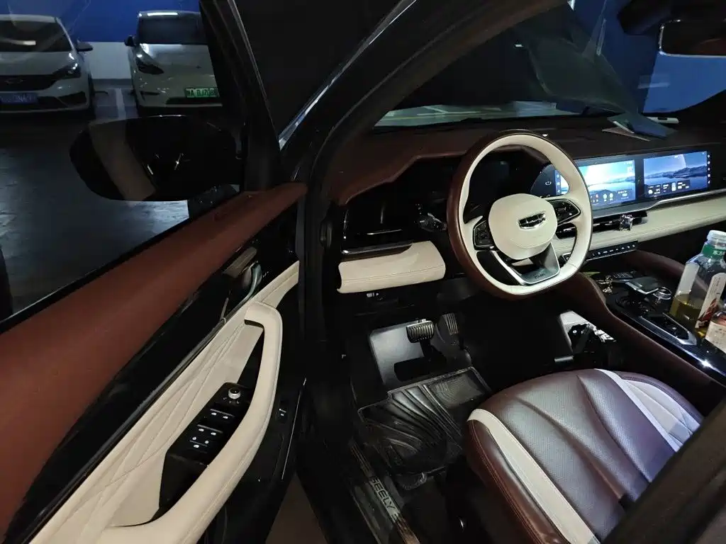Geely Xingyue L — миниатюра 12