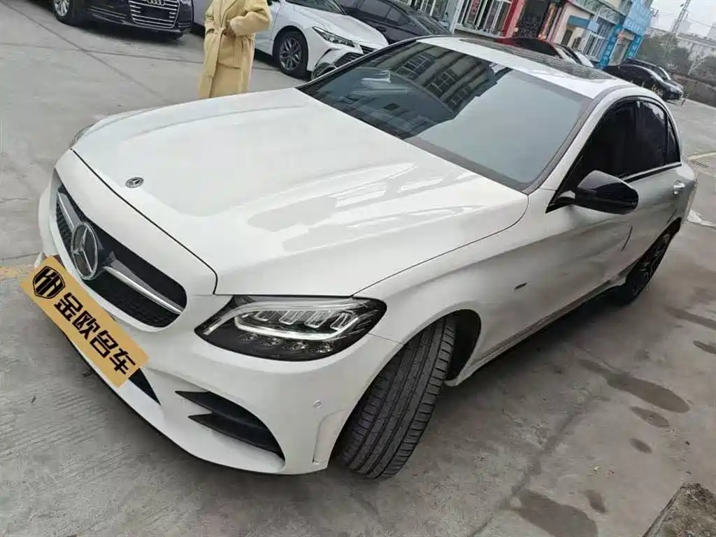 Mercedes-Benz C-Class 2021