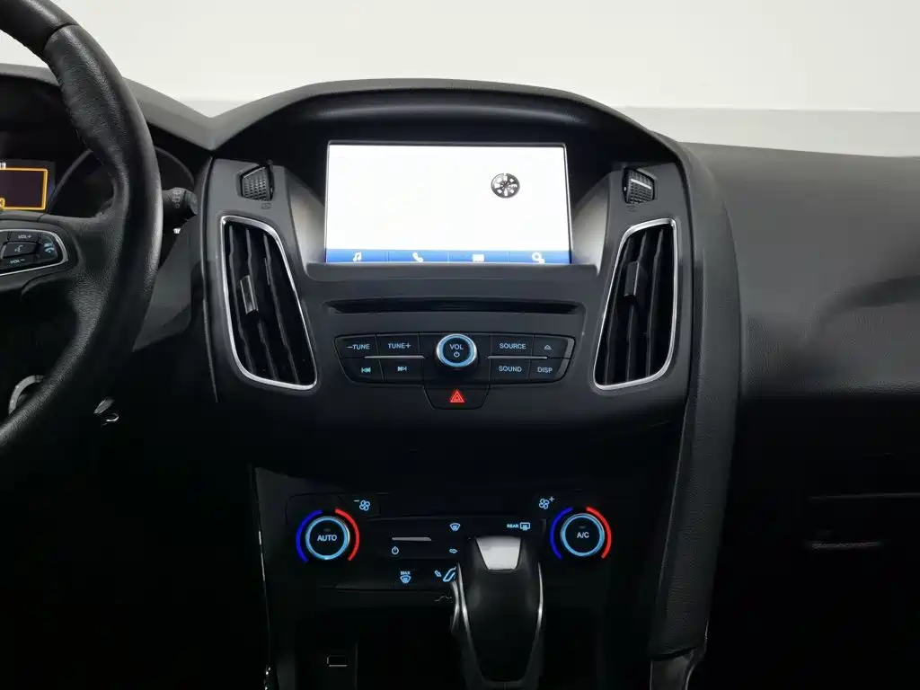 Ford Focus — миниатюра 12