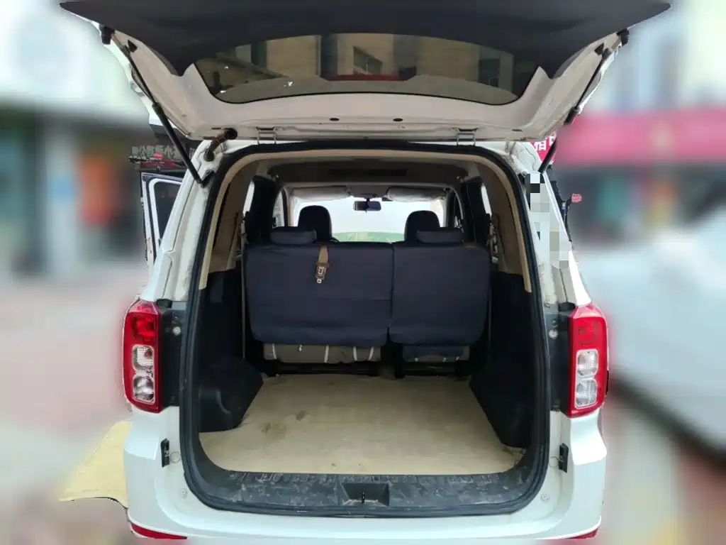 Wuling Hongguang — миниатюра 15