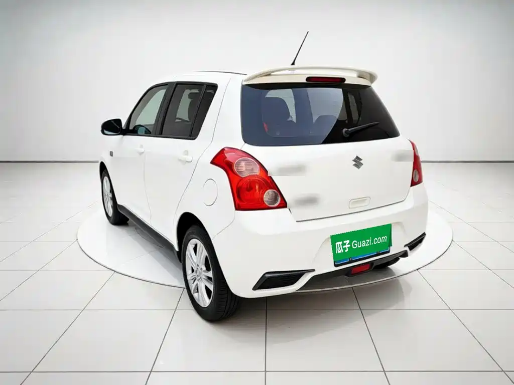 Suzuki Swift — миниатюра 5
