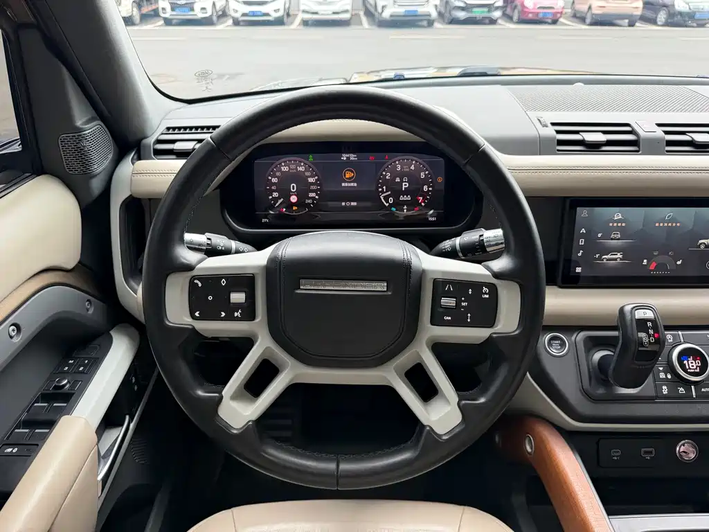 Land Rover Defender — миниатюра 9