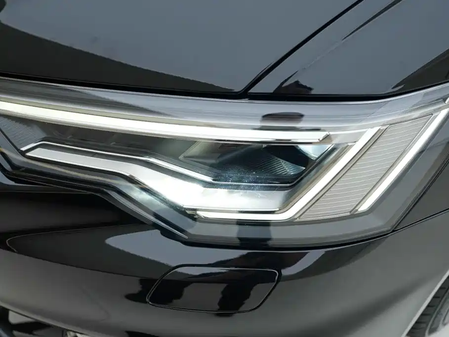 Audi A6L — миниатюра 13