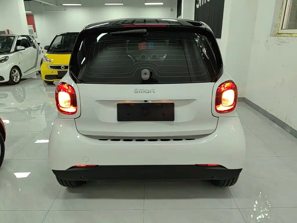 smart Smart Fortwo — миниатюра 6