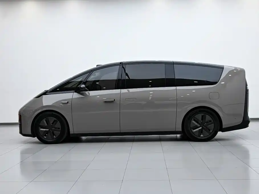 Li Auto Li MEGA — миниатюра 5