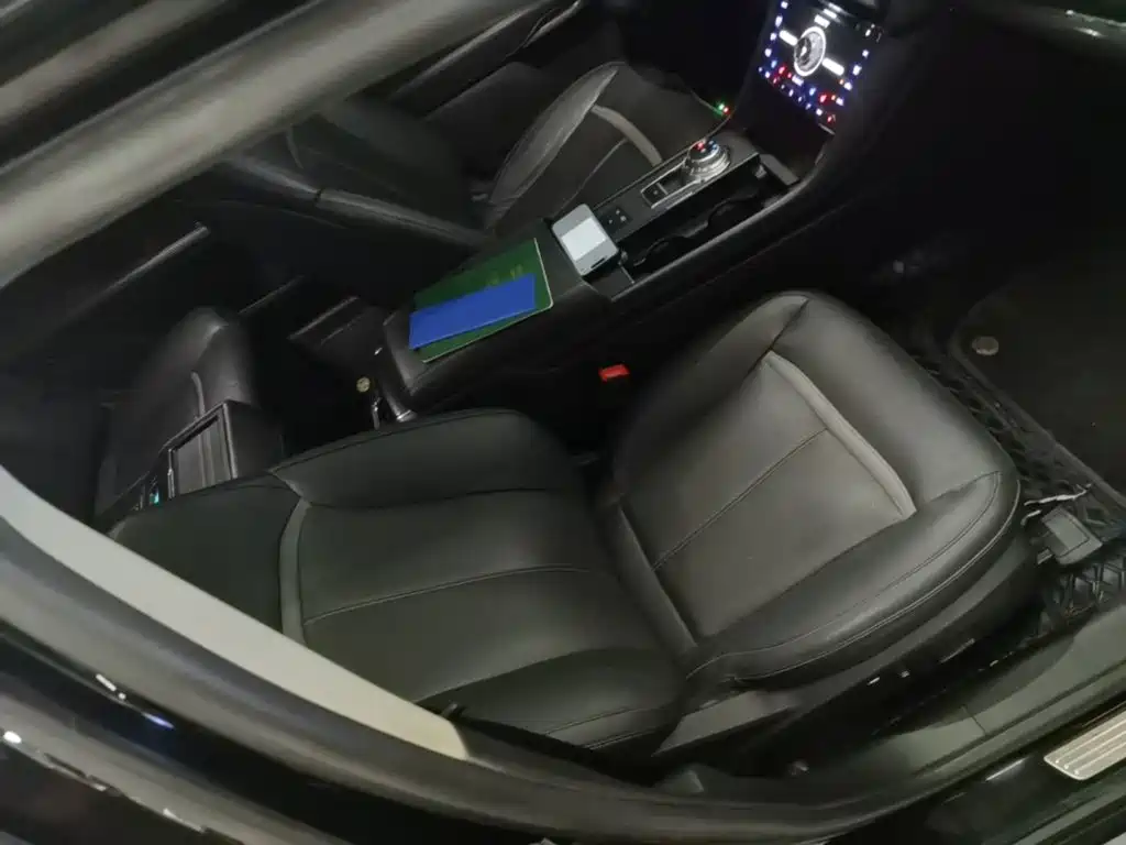 Ford Taurus — миниатюра 25