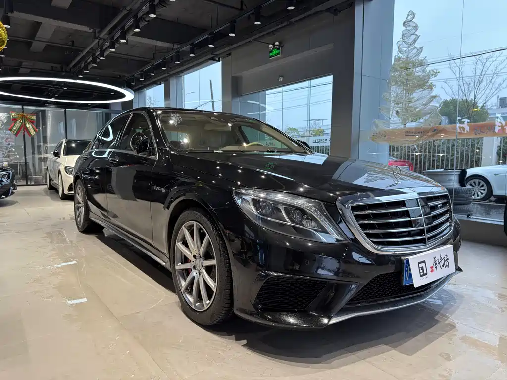 MERCEDES-BENZ S CLASS AMG