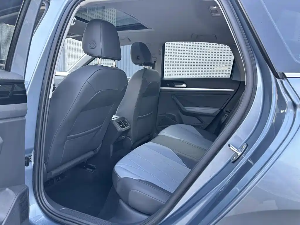 Volkswagen Lavida — миниатюра 11