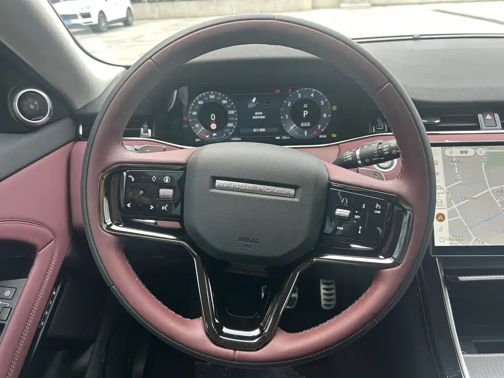 Land Rover Evoque — миниатюра 12