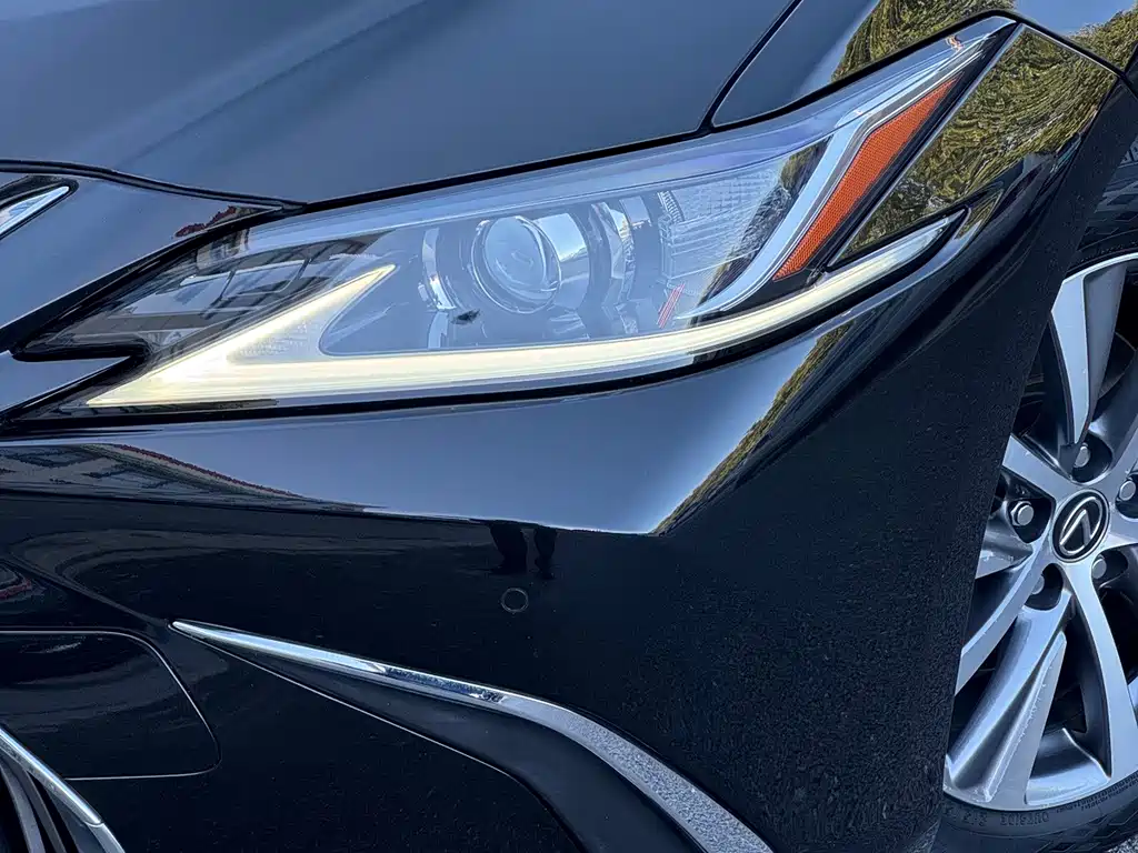 Lexus ES — миниатюра 7