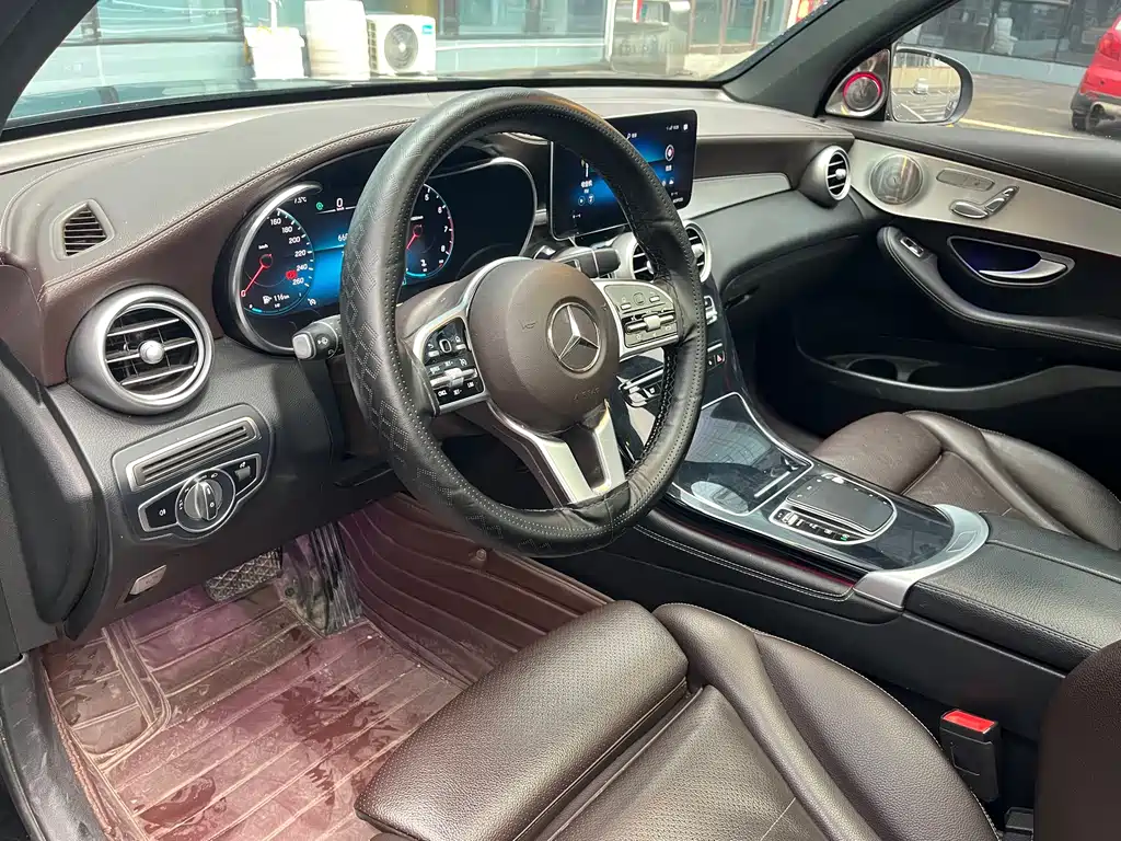 Mercedes-Benz GLC — миниатюра 4