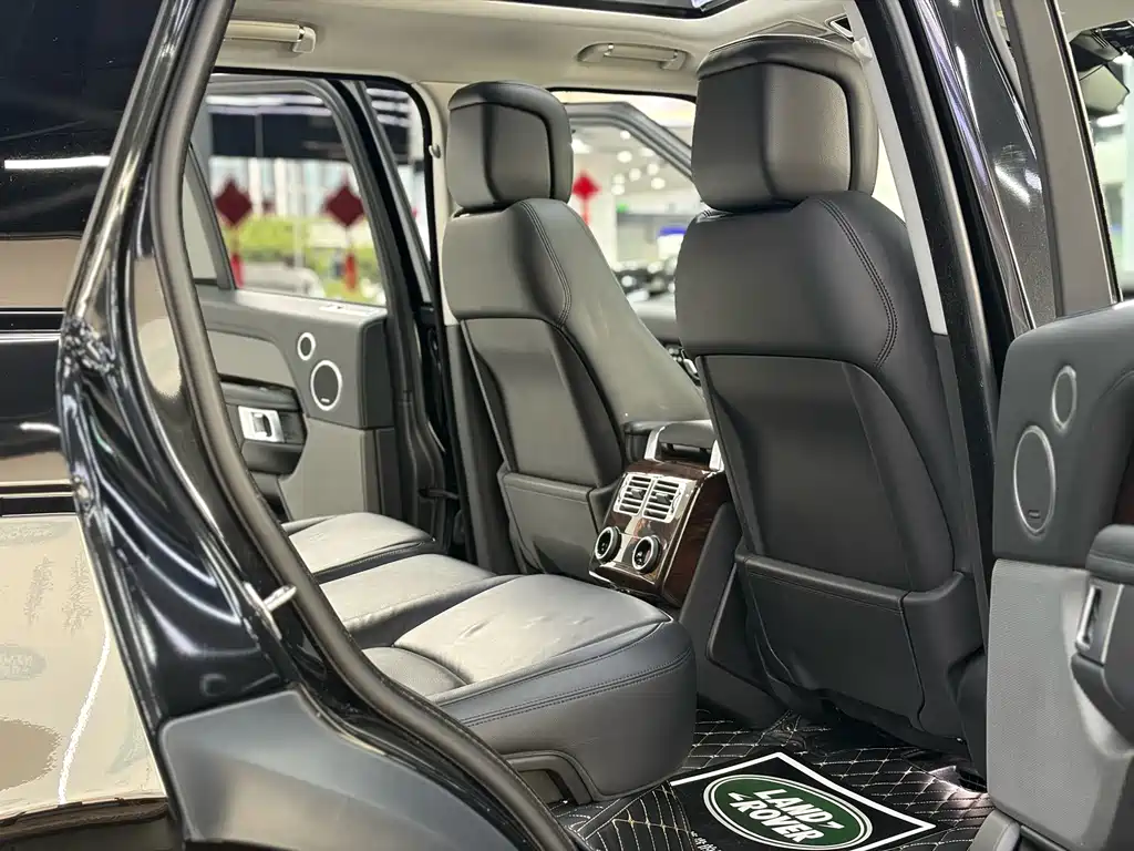 Land Rover Range Rover — миниатюра 13