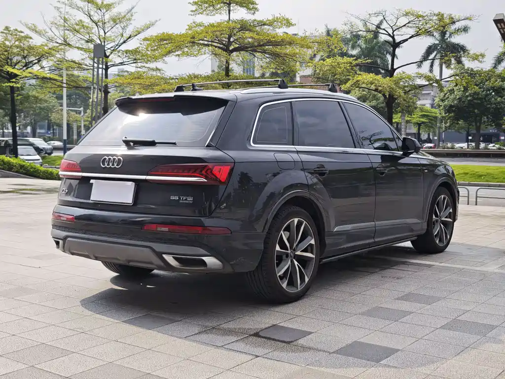 Audi Q7 — миниатюра 4