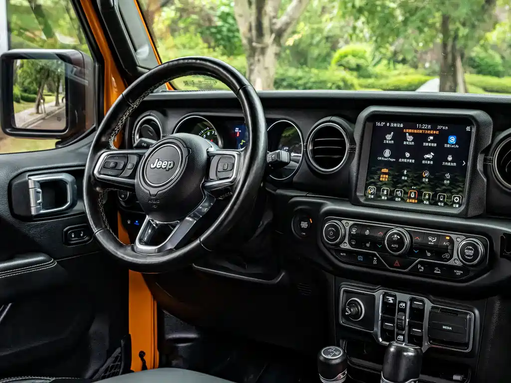 Jeep Wrangler PHEV — миниатюра 5
