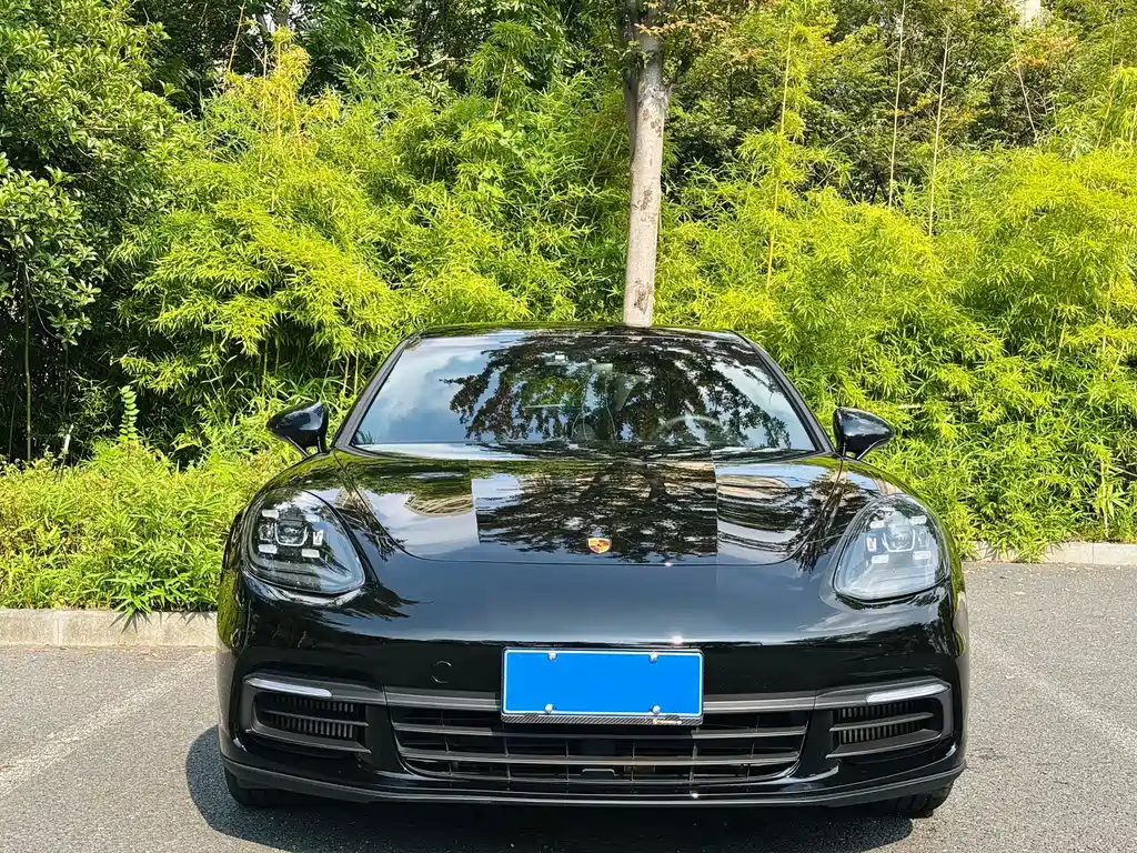 Porsche Panamera — миниатюра 2