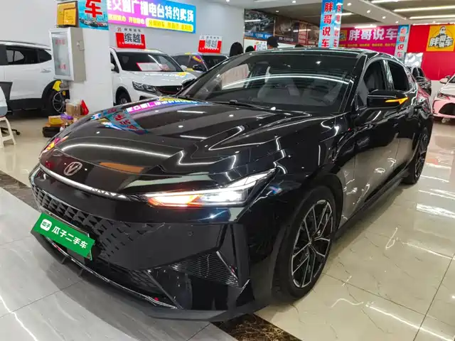 CHANGAN  UNI V SMART IDD 2024