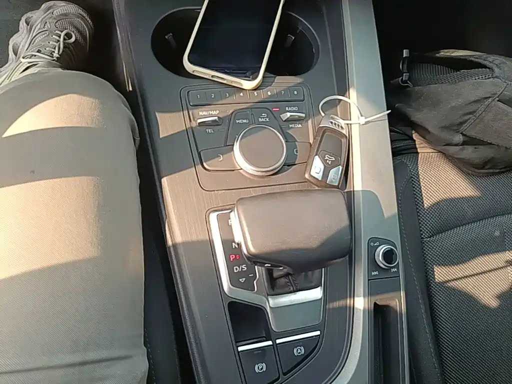 Audi A4L — миниатюра 14