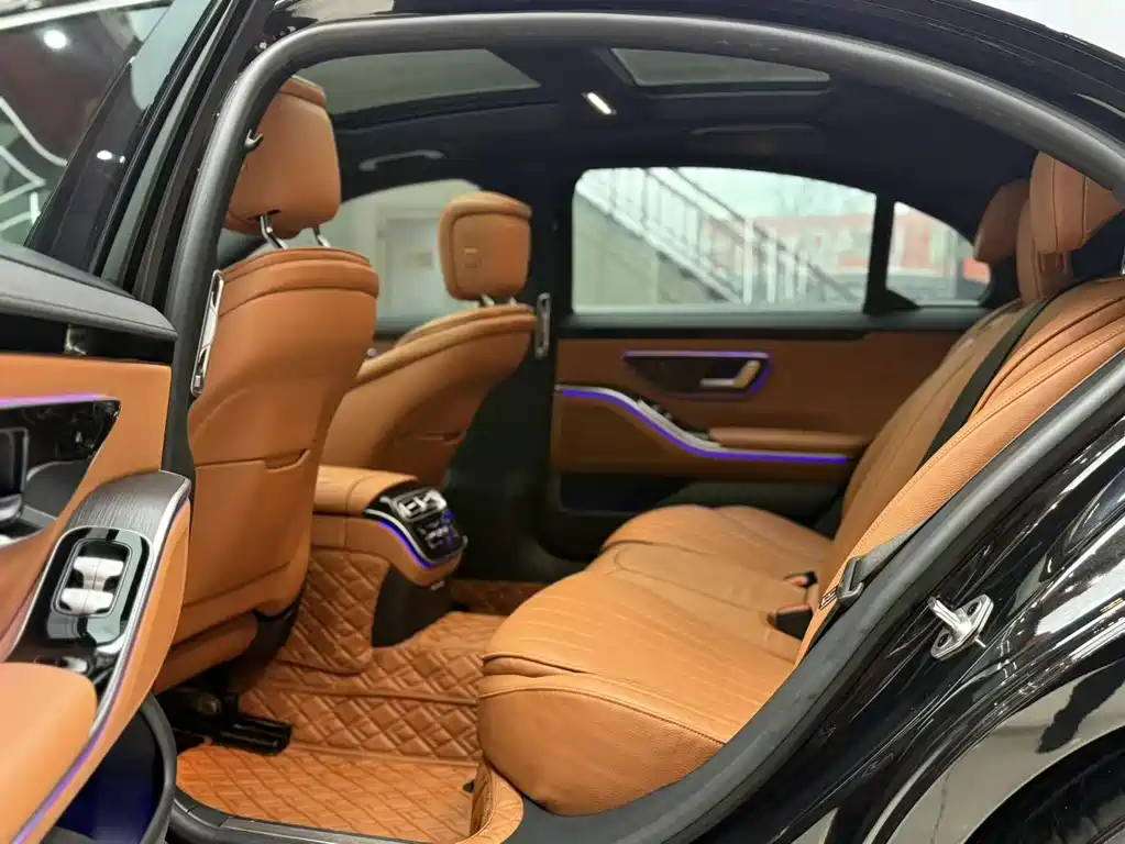 Mercedes-Benz S-Class — миниатюра 6