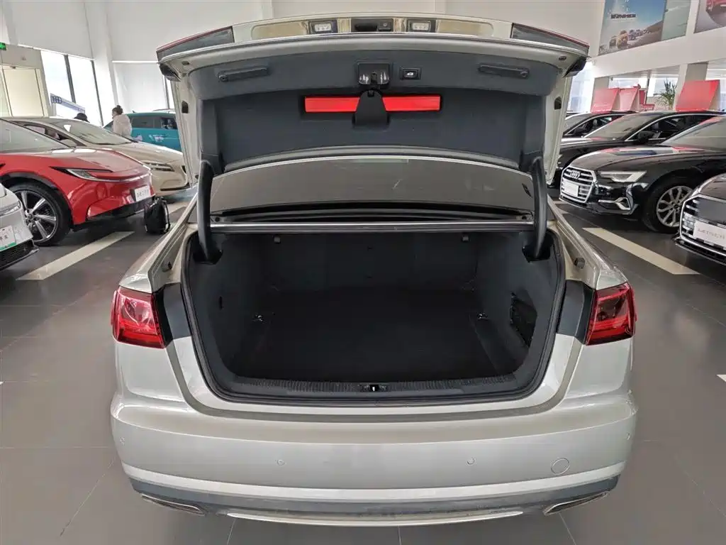 Audi A6L 2018 30 TFSI