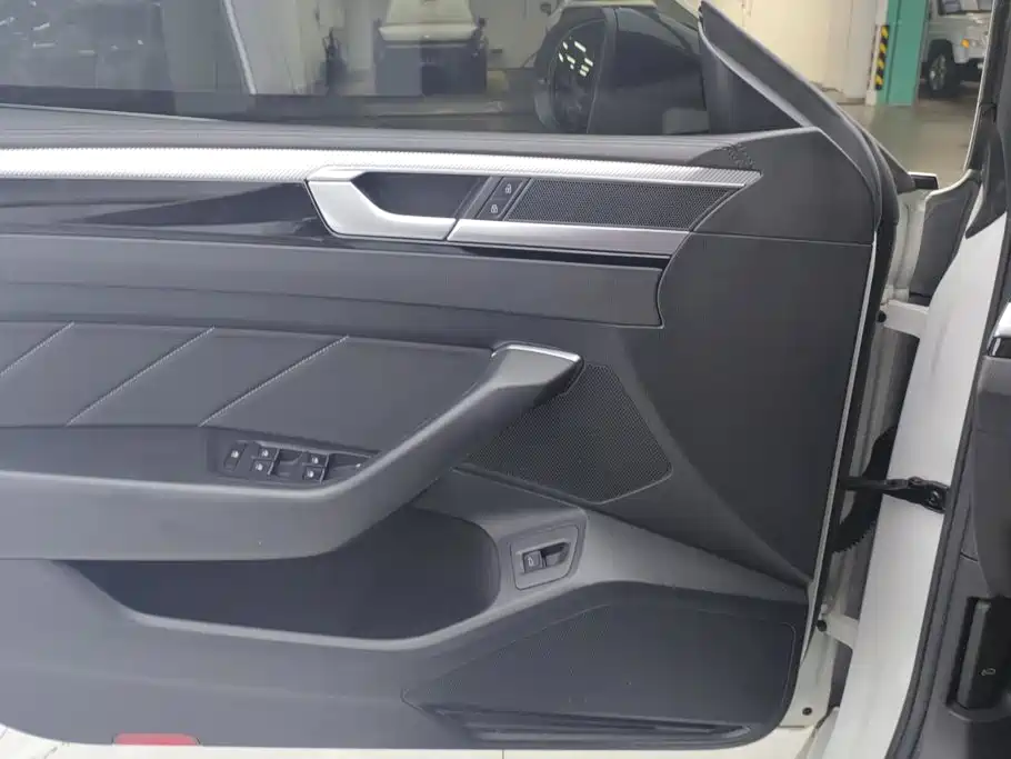 Volkswagen CC — миниатюра 7
