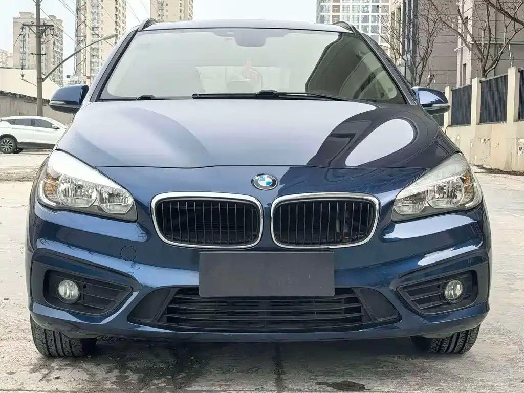 BMW 2 Series Active Tourer — миниатюра 2