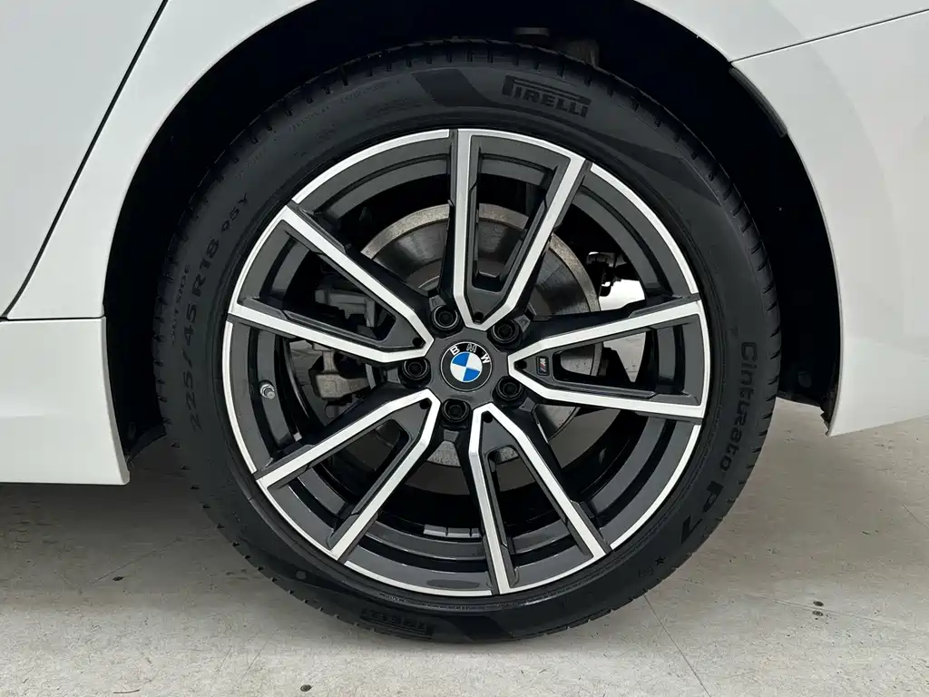 BMW 3 Series — миниатюра 17