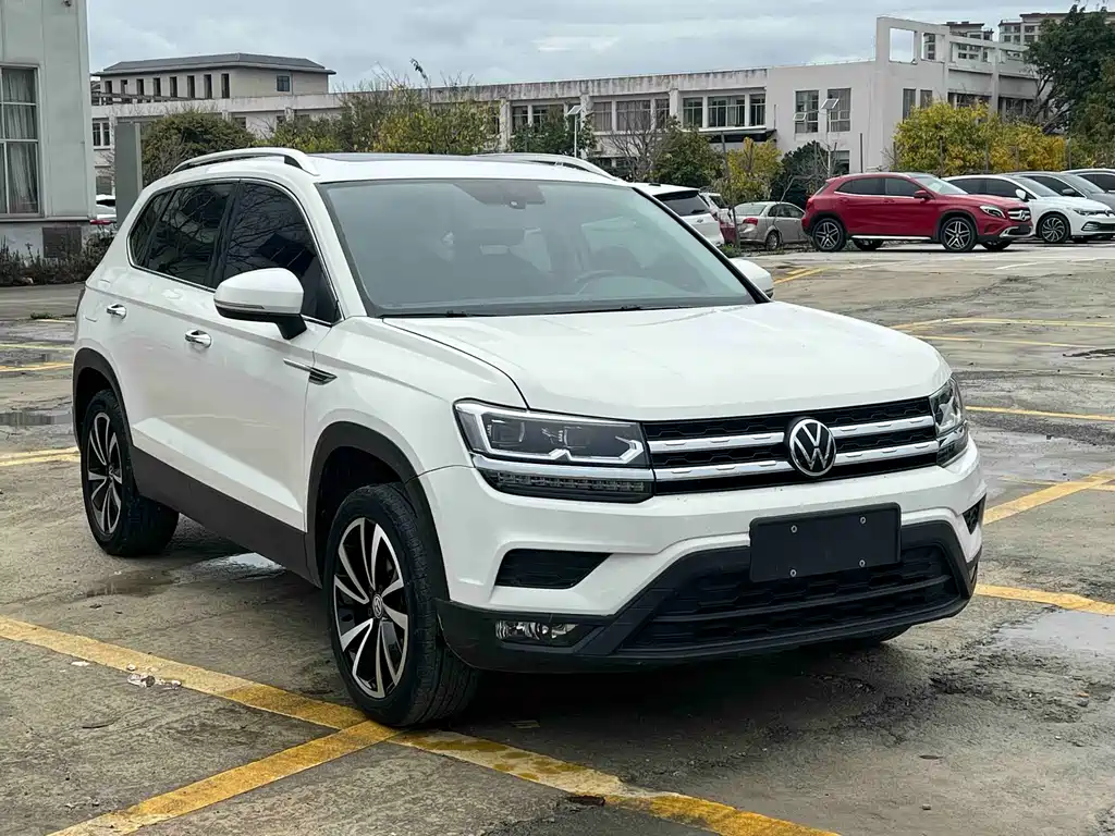 VOLKSWAGEN TUYUE