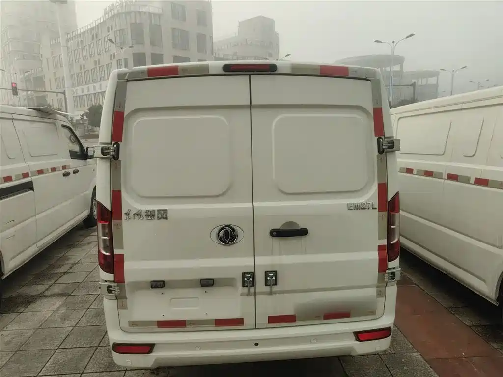 Dongfeng EM27 — миниатюра 6
