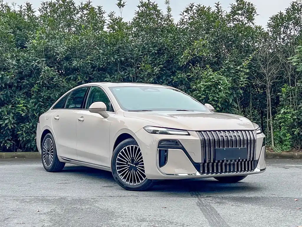 Roewe M7 DMH — миниатюра 3