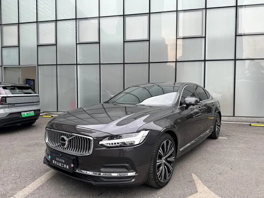 Volvo S90 2024