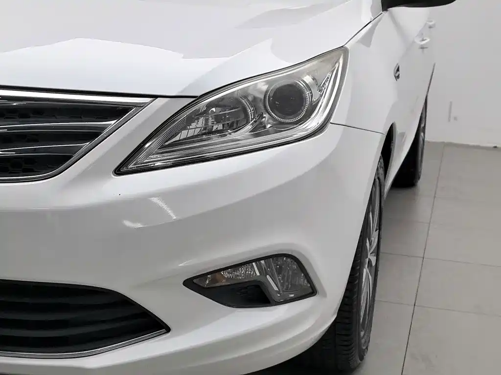 Changan Eado — миниатюра 7