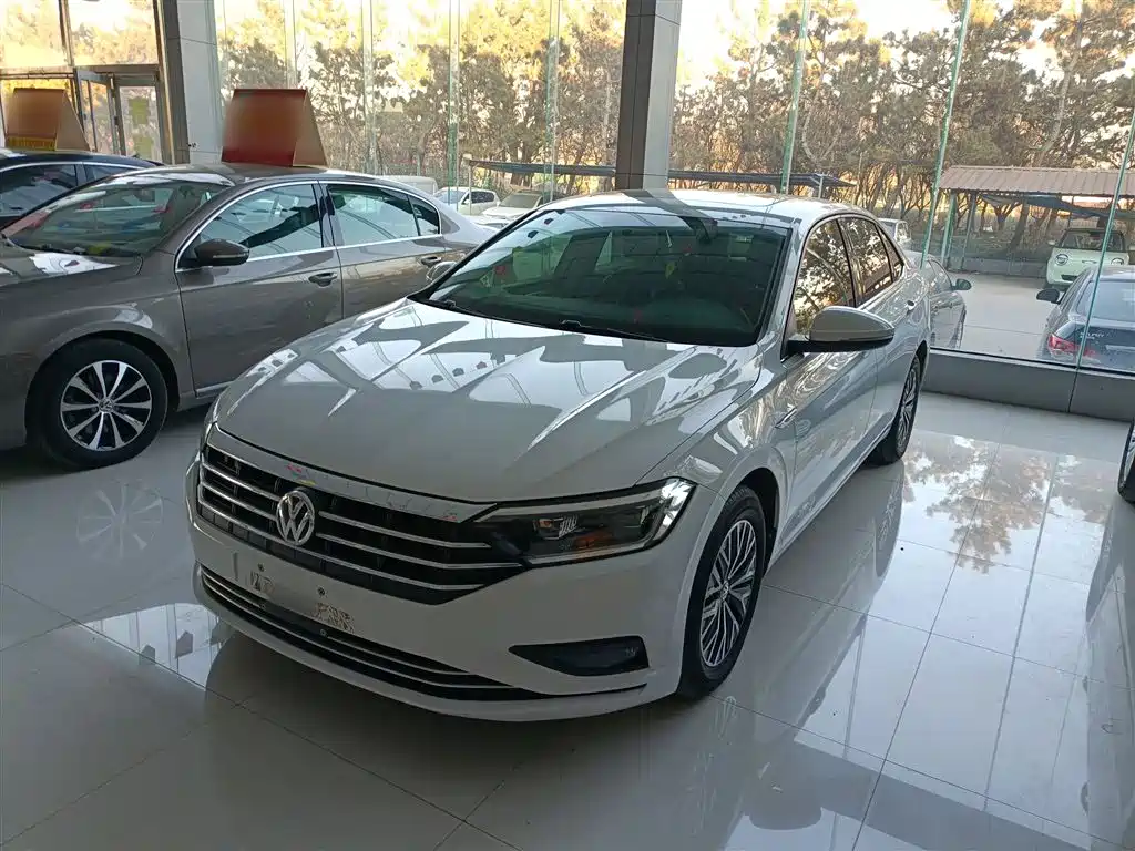 Volkswagen Sagitar 2020
