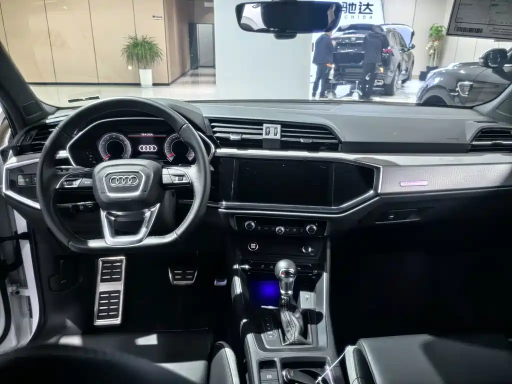 Audi Q3 — миниатюра 6