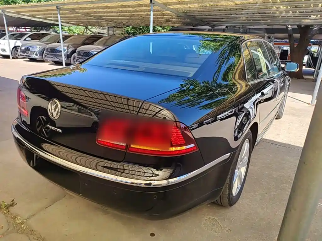 Volkswagen Phaeton — миниатюра 7