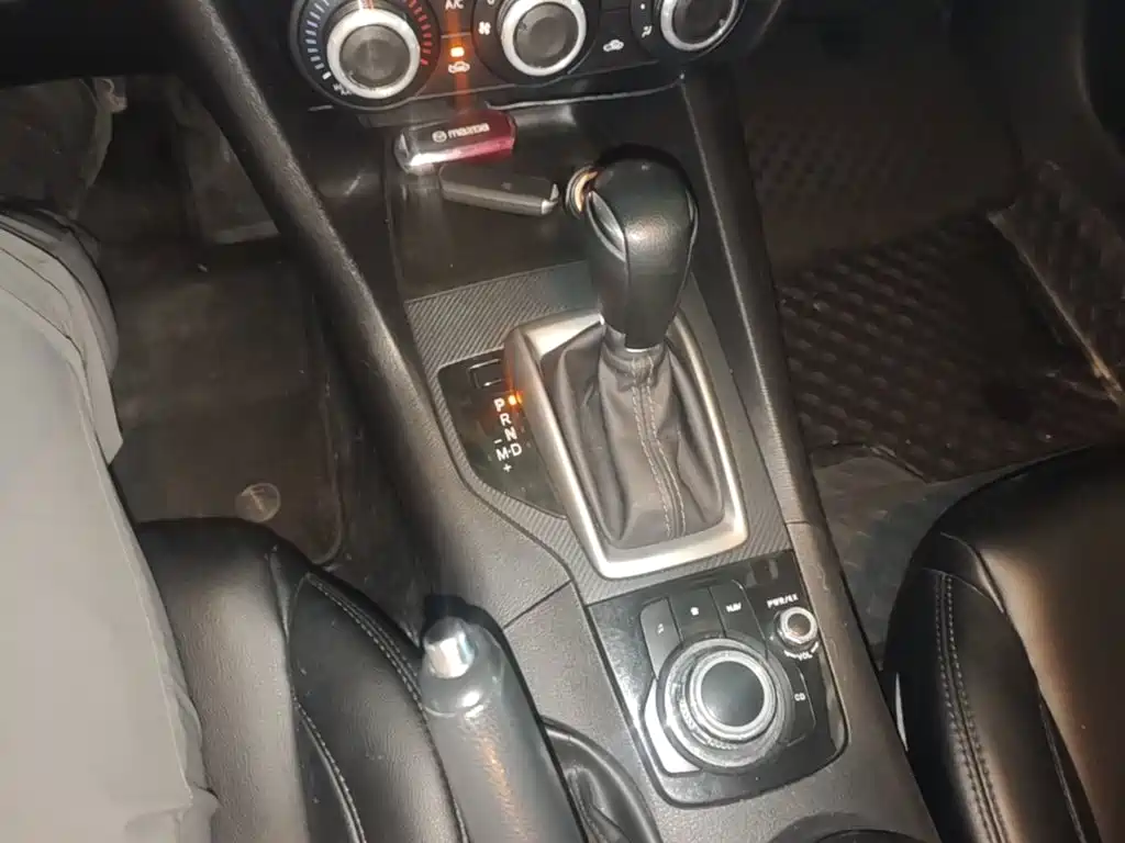 Mazda 3 Axela — миниатюра 14