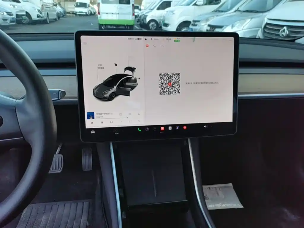 Tesla Model 3 — миниатюра 13