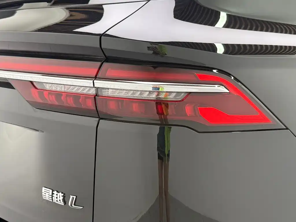Geely Xingyue L — миниатюра 10