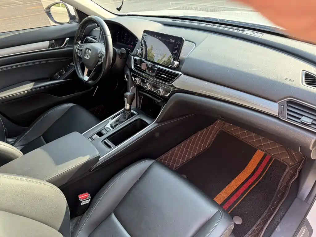 Honda Inspire — миниатюра 9