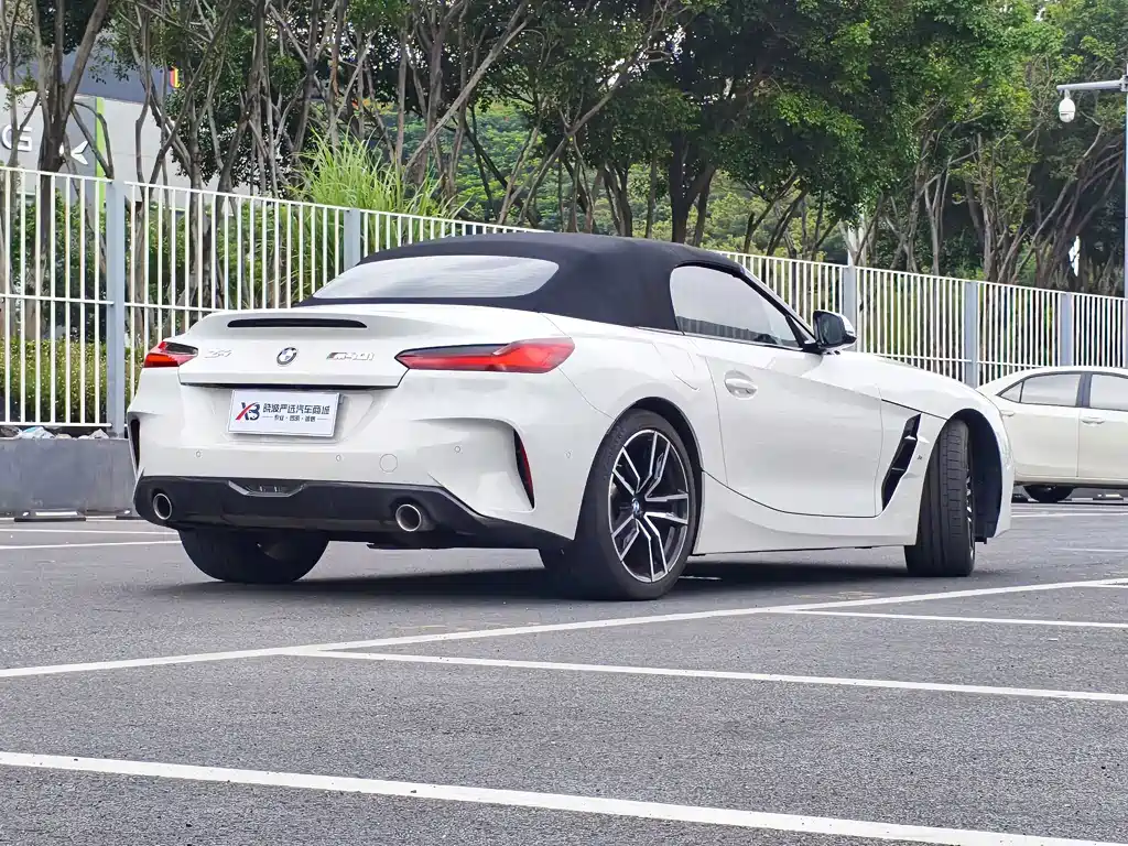 BMW Z4 — миниатюра 8