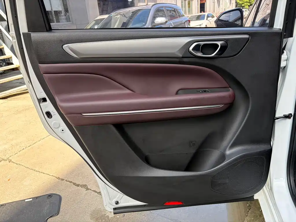 GAC Motor Trumpchi M6 — миниатюра 16
