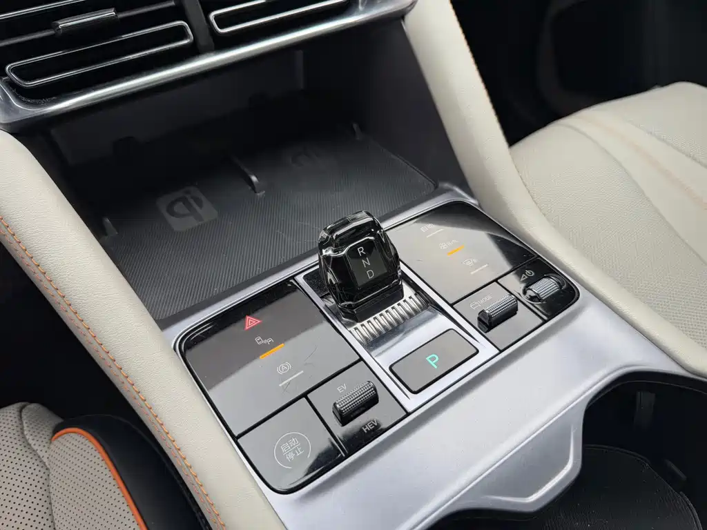 BYD PLUS New Energy — миниатюра 14
